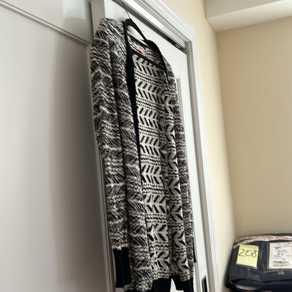 Mossimo large Cardigan - Picture 5 of 5